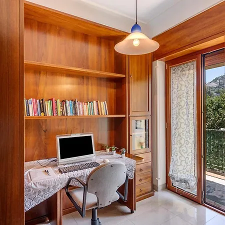 Casa vacanze And Center House *
